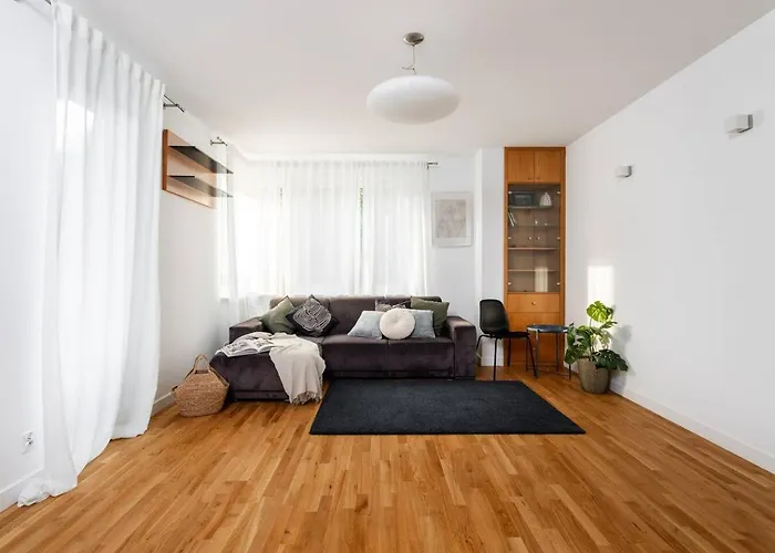 Superb Czerska Family Apartment