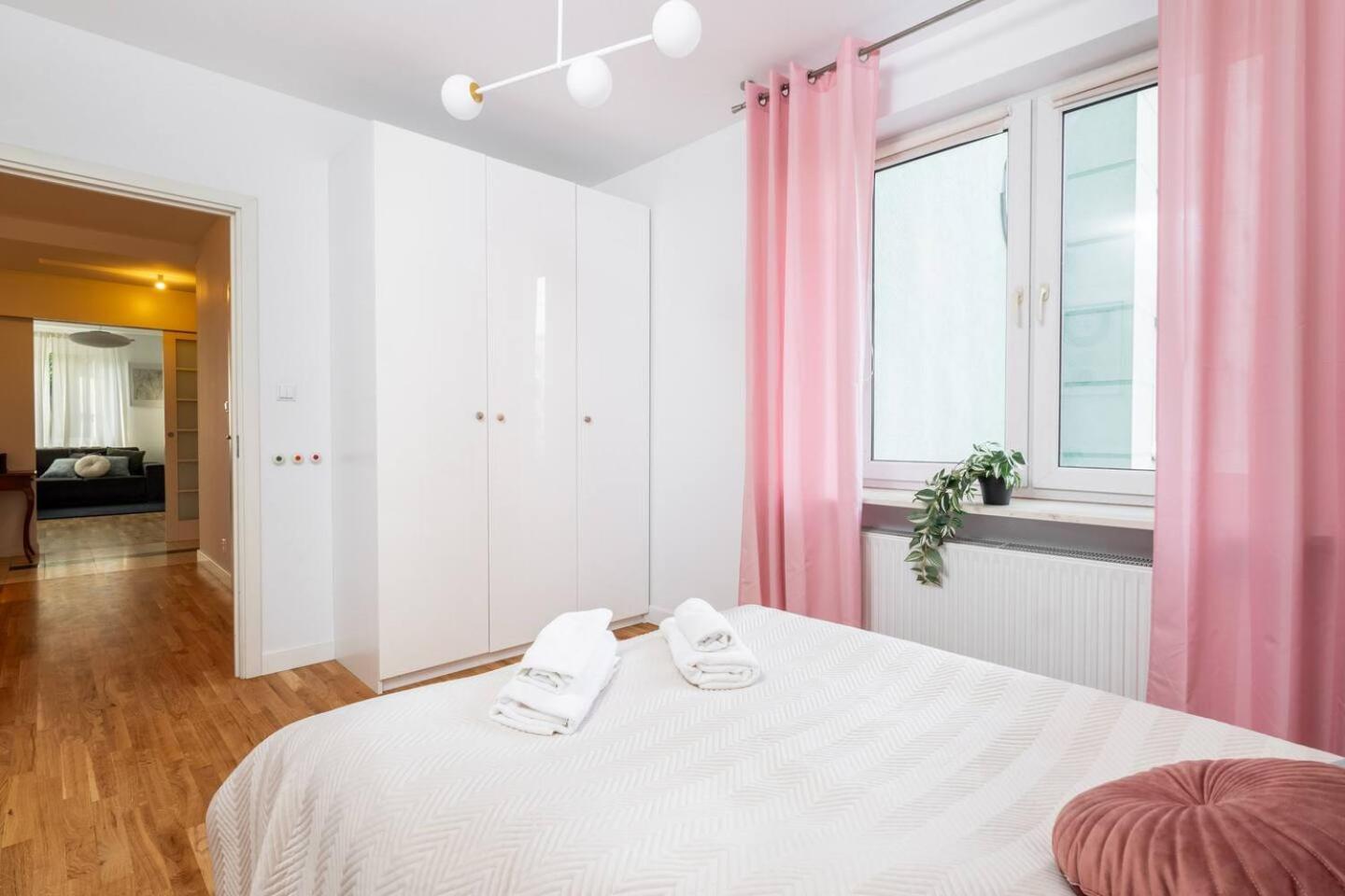 Apartment Superb Czerska Family Warsaw