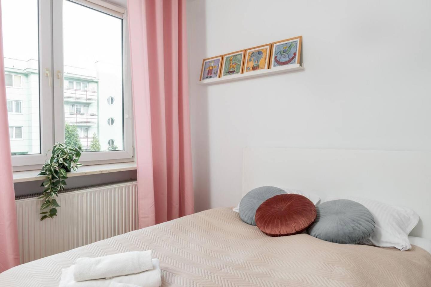 Superb Czerska Family Apartment